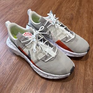 Nike lifestyle men’s shoes